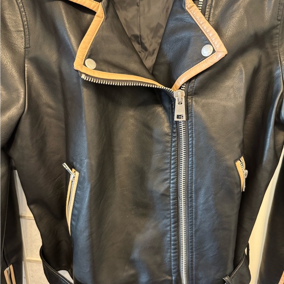 Levi Strauss Black Leather Jacket with Tan Accents - Picture 5 of 5